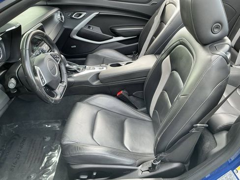 Used 2018 Chevrolet Camaro LT image 17