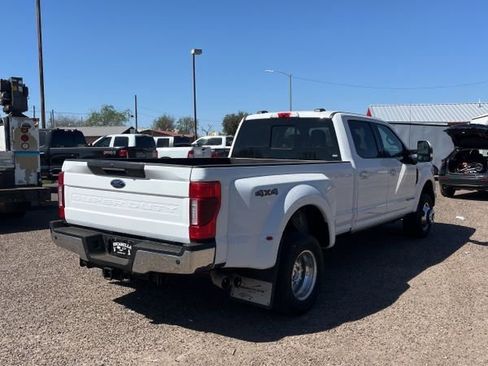 Used 2022 Ford F350 Lariat w/ Lariat Ultimate Package image 3
