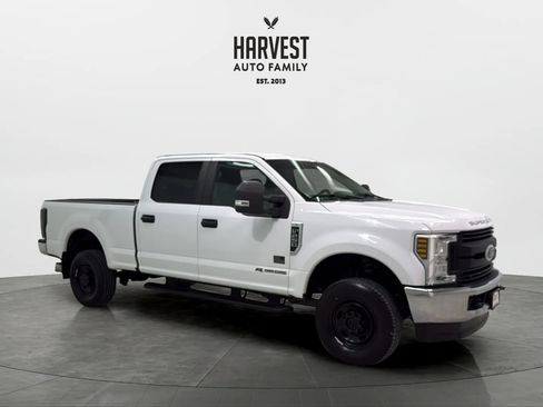 Used 2018 Ford F250 XL w/ Power Equipment Group AWD/4WD image 9