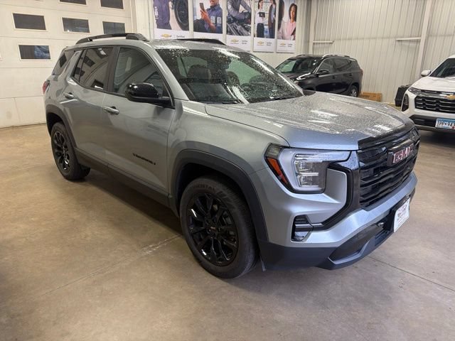 Used 2026 GMC Terrain Elevation w/ Elevation Premium Package AWD/4WD image 4