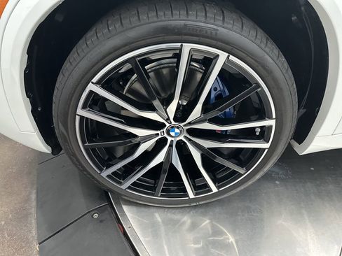 Used 2025 BMW X5 xDrive40i w/ M Sport Package image 34