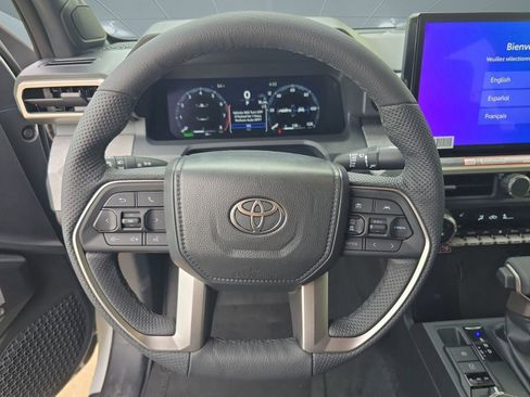 Used 2025 Toyota Tacoma 4x4 Double Cab Hybrid image 14