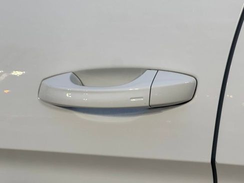 Used 2024 Volkswagen Atlas Peak Edition SE image 14