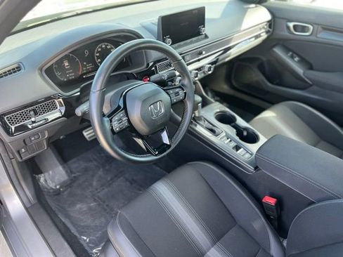 Used 2025 Honda Civic Sport image 13