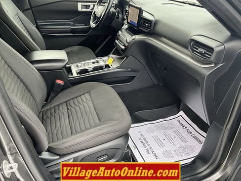 Used 2020 Ford Explorer XLT w/ Comfort Package image 43