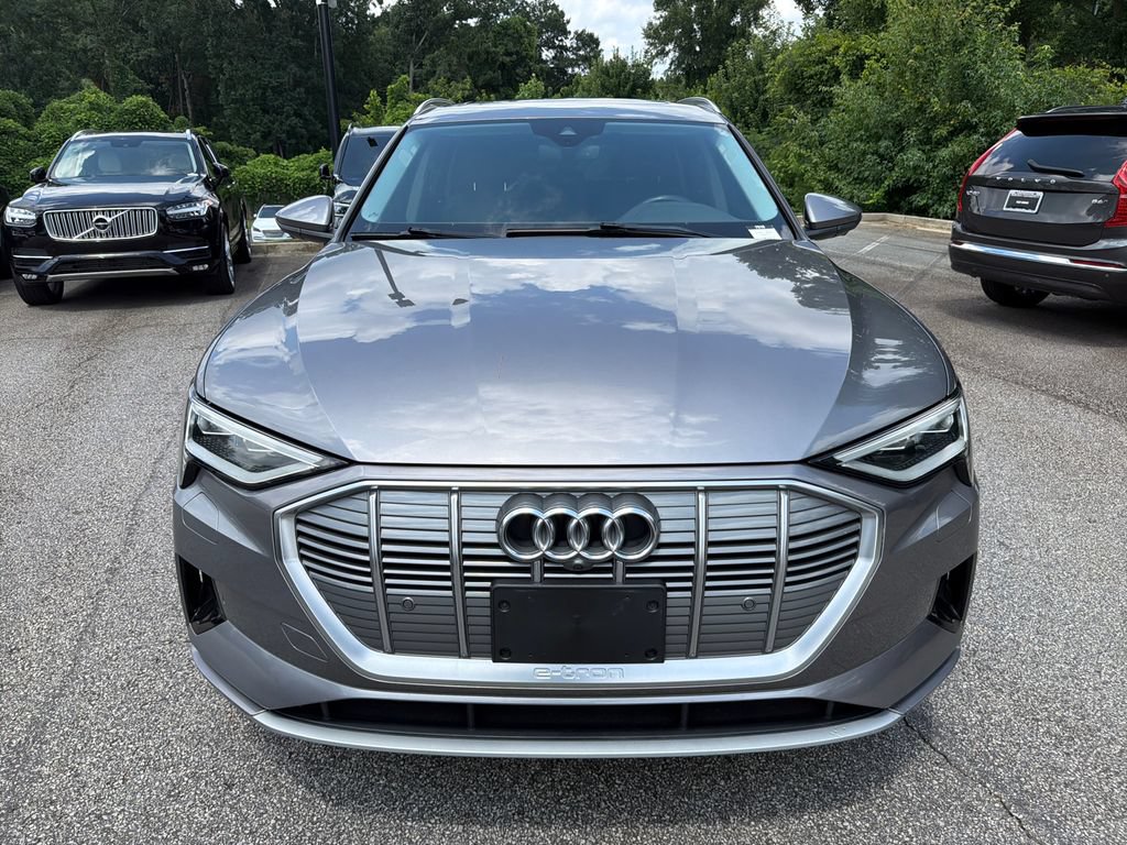Used 2019 Audi e-tron Premium Plus AWD/4WD image 2
