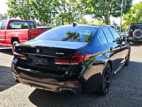 Used 2021 BMW 530i xDrive w/ M Sport Package AWD/4WD image 3