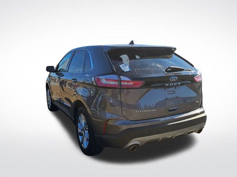 Used 2024 Ford Edge Titanium image 5