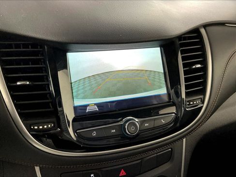 Used 2019 Chevrolet Trax LS FWD image 13