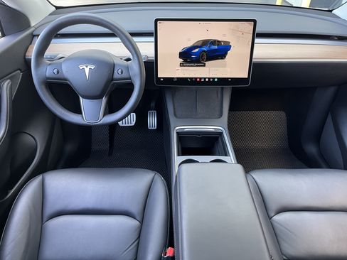 Used 2022 Tesla Model Y Performance AWD/4WD image 17