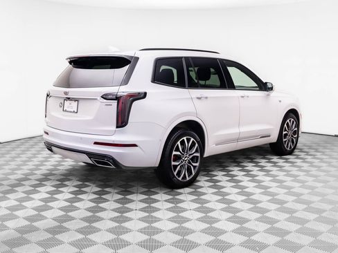 Certified 2025 Cadillac XT6 Sport w/ Platinum Package AWD/4WD image 5