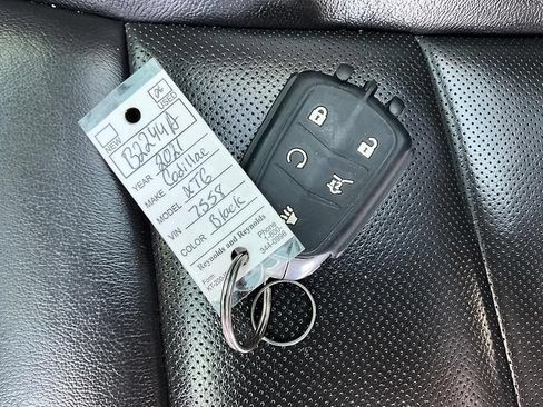 Used 2021 Cadillac XT6 Premium Luxury AWD/4WD image 37
