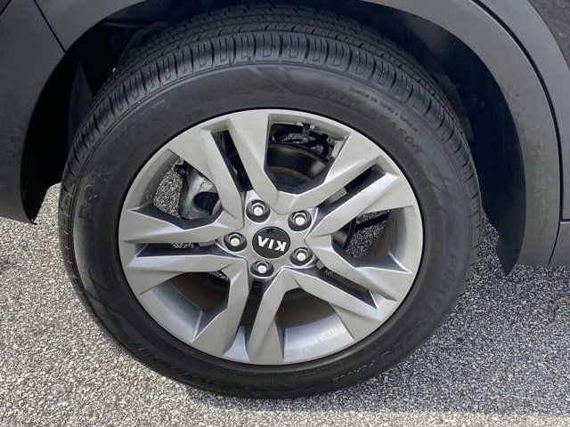 Used 2021 Kia Seltos S FWD image 26
