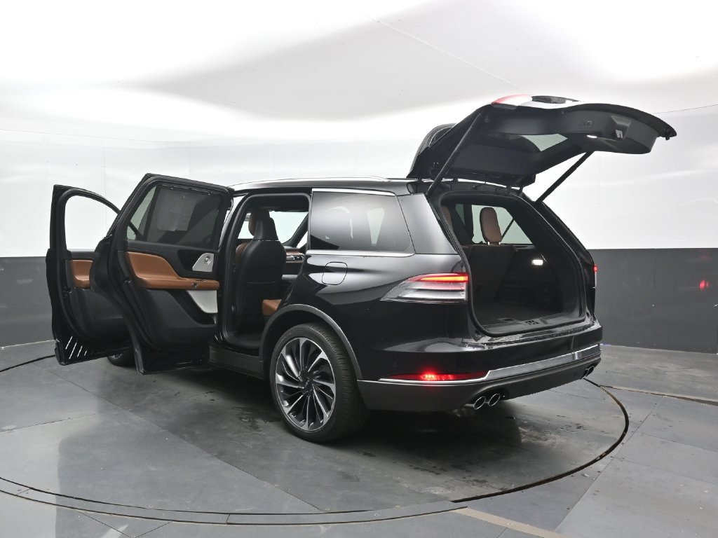 Used 2022 Lincoln Aviator Reserve w/ Equipment Group 201A AWD/4WD image 51