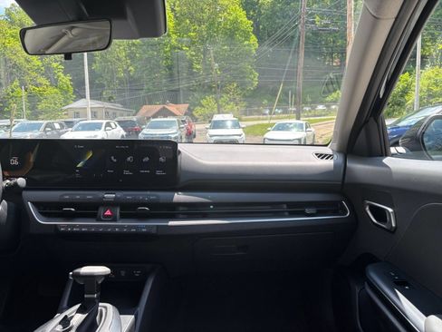Used 2025 Kia K4 FWD image 36
