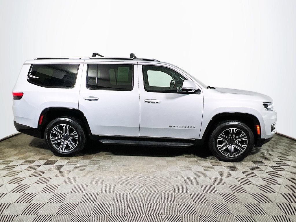 Used 2022 Jeep Wagoneer Series III w/ Convenience Group I AWD/4WD image 8