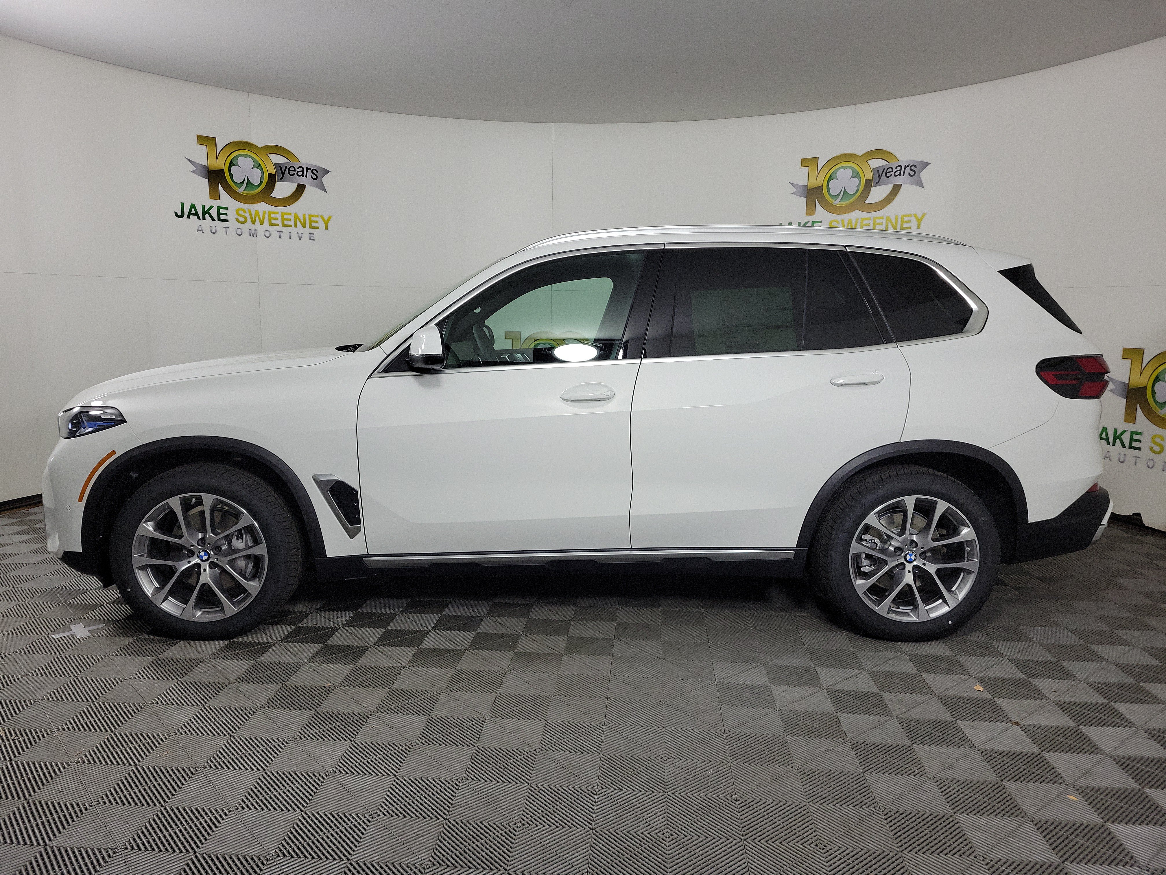Certified 2026 BMW X5 xDrive40i AWD/4WD image 4