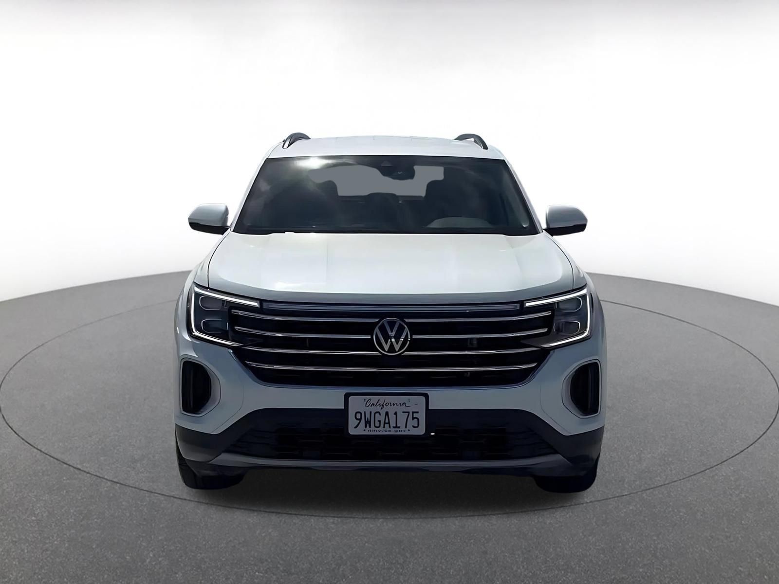 Used 2026 Volkswagen Atlas SE FWD image 4