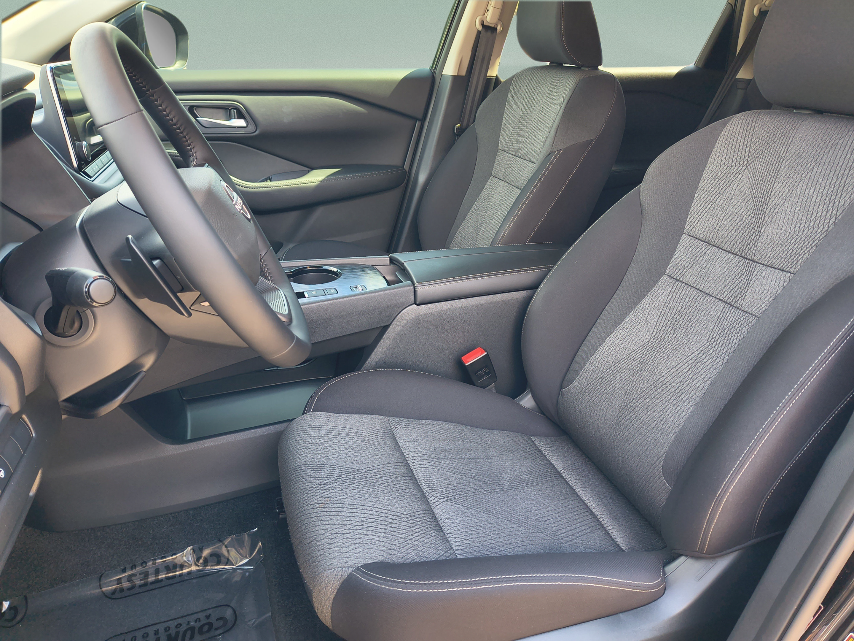 Certified 2026 Nissan Rogue SV w/ Cold Weather Package FWD image 23