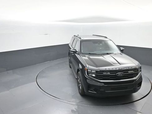 New 2026 Ford Expedition Platinum w/ Stealth Appearance Package AWD/4WD image 25
