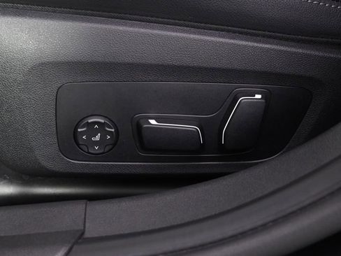 Used 2025 BMW 330i xDrive Sedan image 14