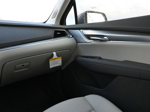 New 2026 Cadillac XT5 Premium Luxury w/ Driver Assist Package image 8