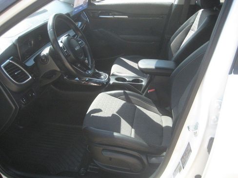 Used 2025 Kia Seltos S FWD image 13