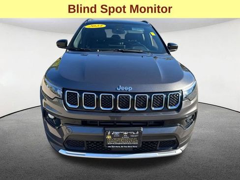 Used 2023 Jeep Compass Limited image 4