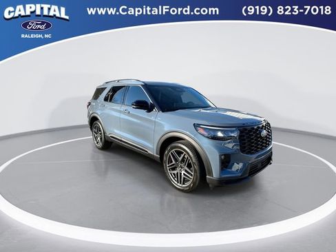 Certified 2025 Ford Explorer ST-Line w/ Premium Package image 2