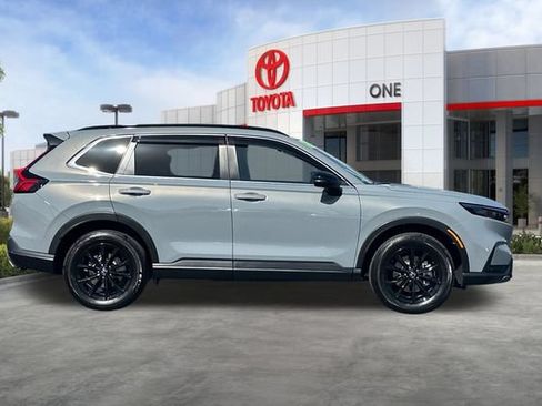 Used 2025 Honda CR-V Sport-L image 3