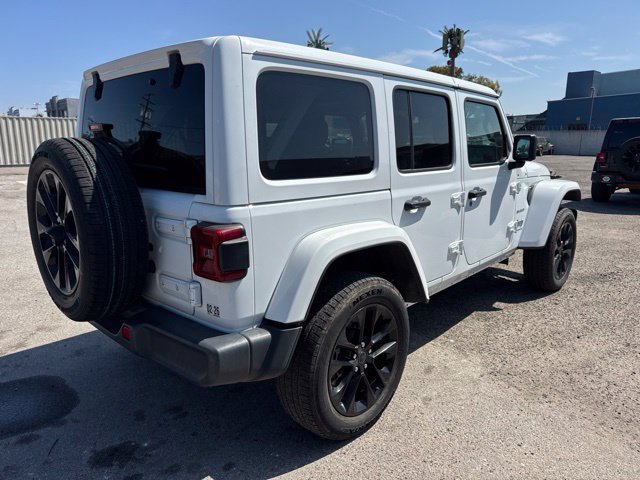 Used 2024 Jeep Wrangler Unlimited Sahara AWD/4WD image 6