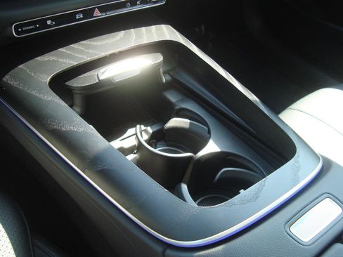 Used 2024 Mercedes-Benz E 350 4MATIC Sedan image 38