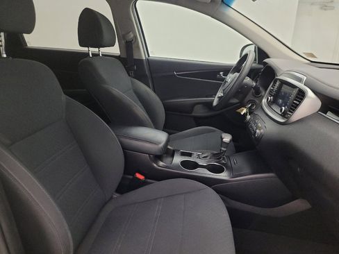 Used 2020 Kia Sorento AWD V6 image 21