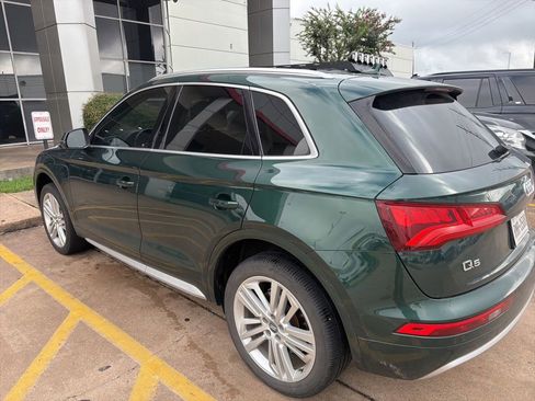 Used 2018 Audi Q5 2.0T Premium Plus w/ Premium Plus Package AWD/4WD image 2