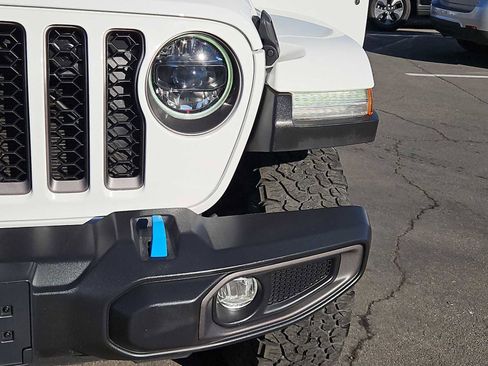 Used 2023 Jeep Wrangler Rubicon w/ Cold Weather Group image 11