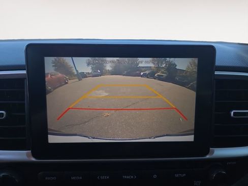 Used 2022 Hyundai Venue SEL image 24