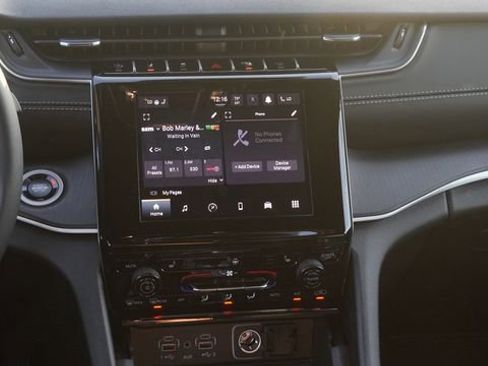 New 2026 Jeep Grand Cherokee L Laredo AWD/4WD image 15
