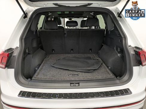 Used 2023 Volkswagen Tiguan SE R-Line AWD/4WD image 25