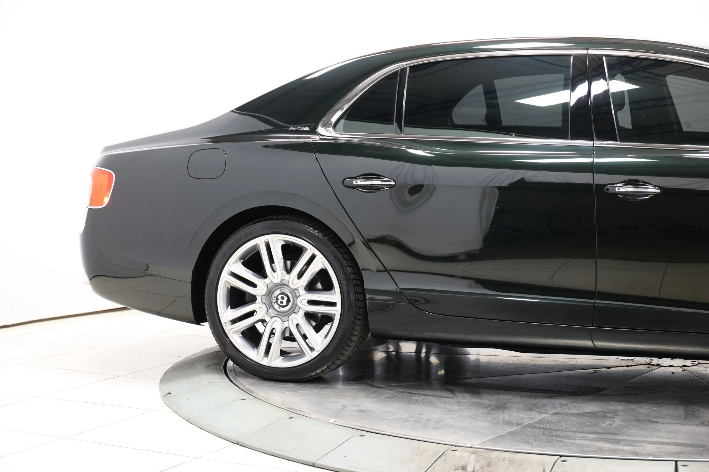 Used 2016 Bentley Flying Spur W12 AWD/4WD image 63
