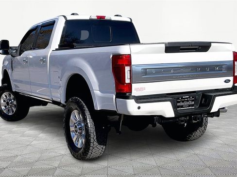 Used 2022 Ford F250 Platinum w/ FX4 Off-Road Package image 11