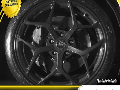 Used 2017 Chevrolet Corvette Z06 w/ Chrome Badge Package RWD image 21