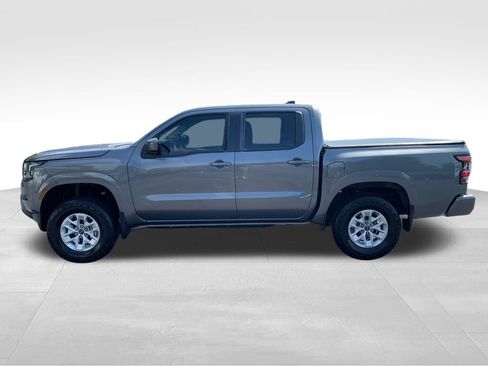Used 2024 Nissan Frontier SV w/ Technology Package AWD/4WD image 2
