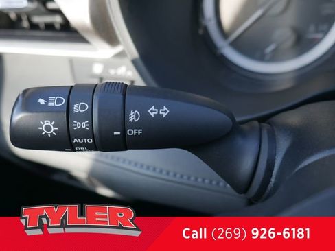 Used 2023 Toyota Highlander LE image 26