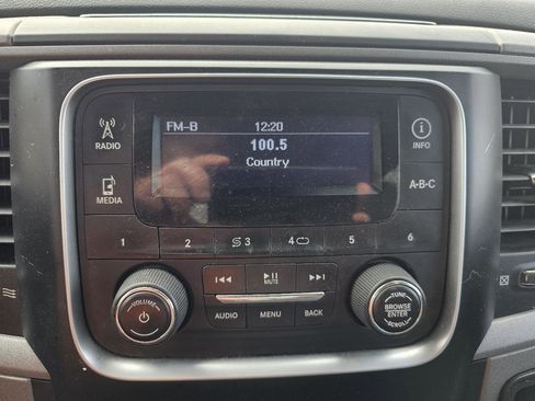 Used 2014 RAM 1500 Express image 14