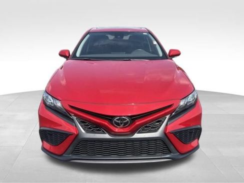 Used 2024 Toyota Camry SE FWD image 8