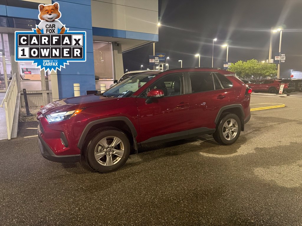 Used 2025 Toyota RAV4 XLE w/ Convenience Package FWD image 2