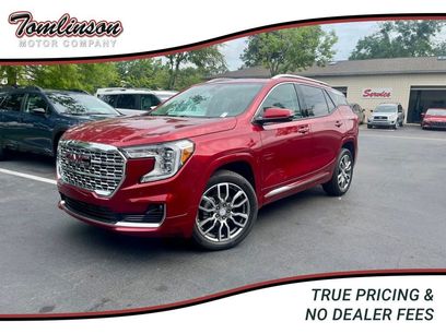 Used 2024 GMC Terrain Denali w/ Denali Premium Package