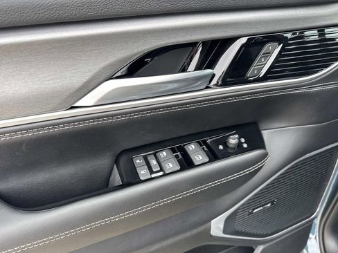 New 2026 Jeep Grand Wagoneer 4WD image 37