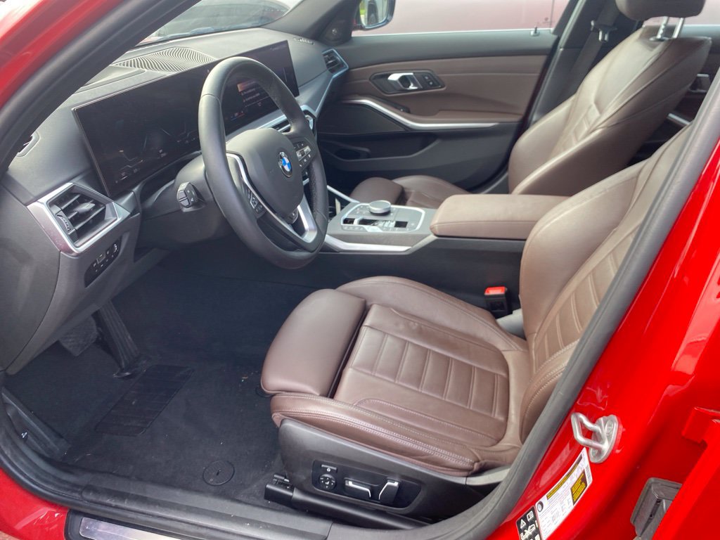 Used 2024 BMW 330i xDrive Sedan AWD/4WD image 6