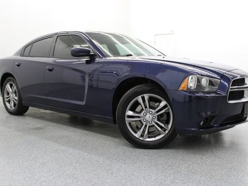 Used 2014 Dodge Charger SXT Plus image 1